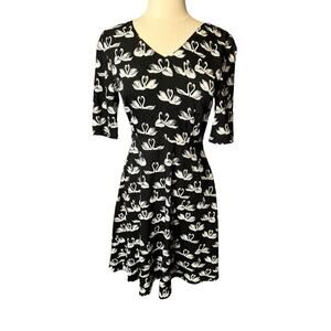 Yumi V-Neck Swan Dress Fit and Flare Small Black White
